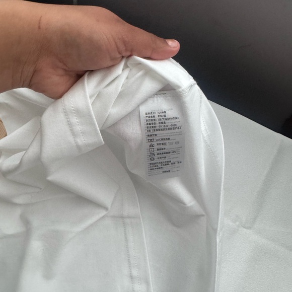 Coach White and Tan Graphic Tee - Picture 4 of 4